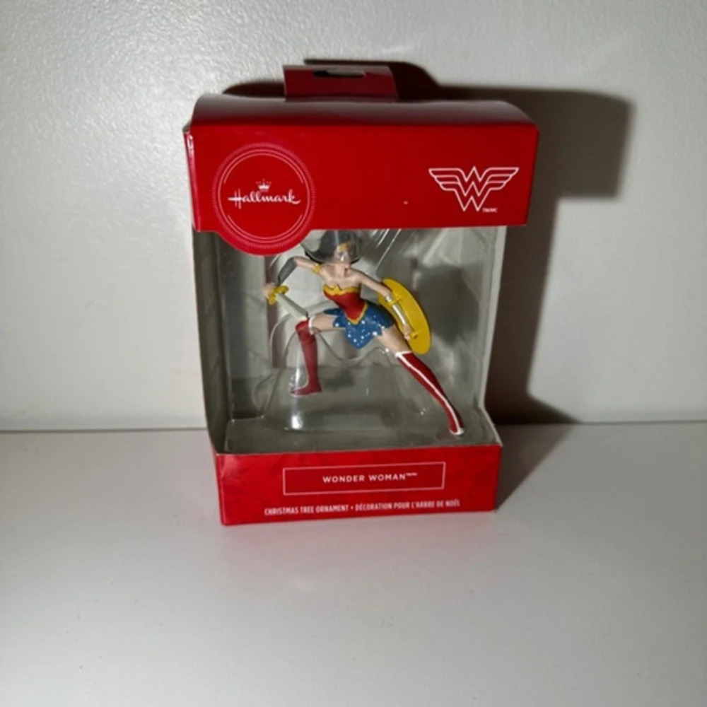 Bundle of 2  Hallmark Wonder Woman ornaments. NEW